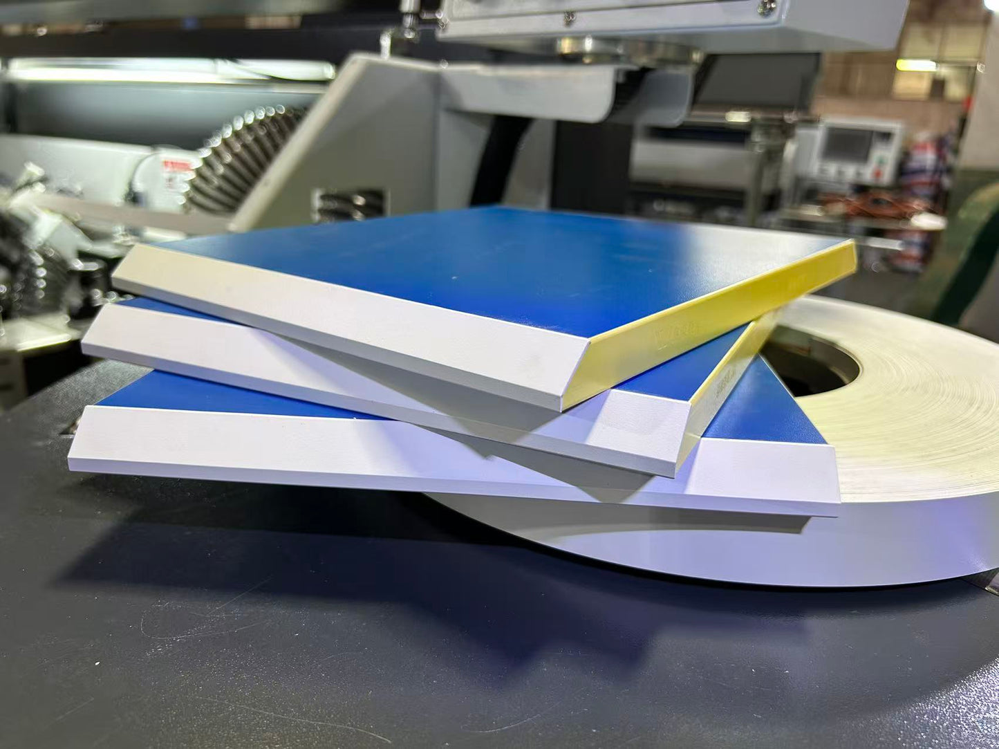 Aaron AU45D Compact - Compact Automatic 45° Edgebander