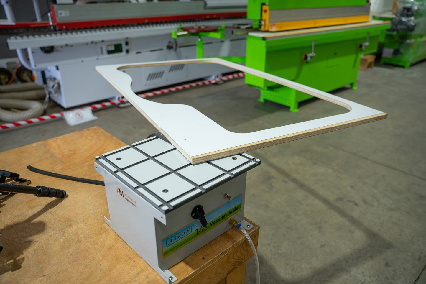 Aaron V8 Vacuum Table - Pneumatic Workpiece Holding